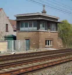 Ancienne cabine de signalisation.