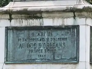 Plaque 1.