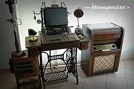 Ordinateur personnel steampunk (XIXe siècle).