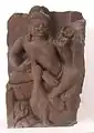 Sculpture sur pierre représentant le dieu Kumâra accompagné de son paon, VIe siècle, National Museum de New Delhi.