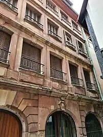 Façade.
