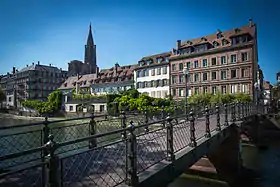 Façade du no&nbsp;1.