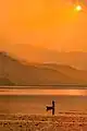 Le Lac Phéwa pendant le coucher du soleil