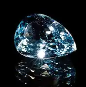 Topaze bleue - Mine Xanda, Brésil - (3&nbsp;×&nbsp;3&nbsp;cm)