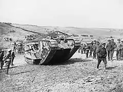 Tank type Mark 1 n°'C19 dans Chimpanzee Valley se préparant à attaquer sur Flers.