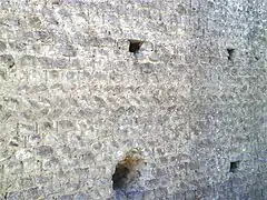 Assises d'un mur sur le site de Tasciaca (Loir-et-Cher, France, IIe siècle).