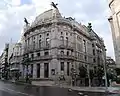 Depuis 1984, centre culturel (Centro Cultural Caixanova) à Vigo, ancien théâtre ( (Teatro García Barbón (es)) construit en 1927 sur un projet de Antonio Palacios pour remplacer le théâtre Rosalía de Castro, détruit par un incendie en février 1910.