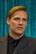 Teddy Sears interprète le Dr&nbsp;Austin Langham
