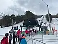 Vue du bas du télésiège de la station.