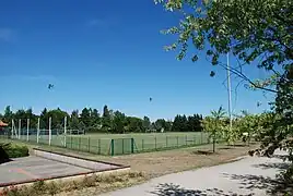 Terrain de football de Vigoulet, entrée.