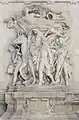 The Pioneers de James Earle Fraser (1928) orne le pylône nord-ouest du pont.
