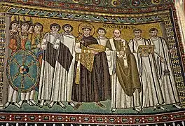L'empereur Justinien et sa cour (basilique Saint-Vital de Ravenne, VIe&nbsp;siècle)