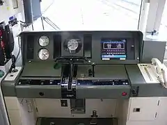 Cabine de conduite.
