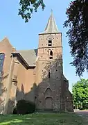 Église réformée datant du XVe siècle.