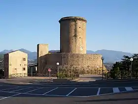 Tour de Drogon, à San Marco Argentano (Calabre), Italie, XIe siècle.