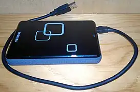 Disque externe Toshiba de capacité 1&nbsp;To.