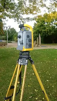 Station automate ((en)Total Robotic Station), de marque Trimble