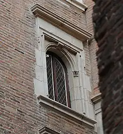 Fenêtre de la tour.