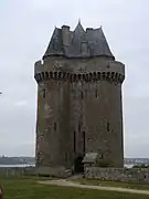 Autre exemple de construction polylithique, la tour Solidor.