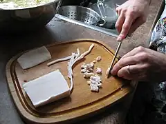 Préparation du lard.
