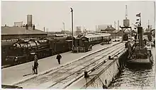 La Flèche-d'or arrivant en gare de Calais-Maritime le jour de son inauguration en 1926.