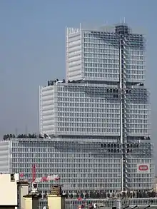 Tribunal de Paris.