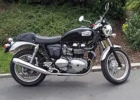 Thruxton 900 (2004).
