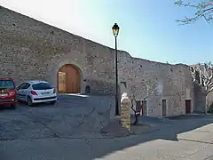 Remparts de Tulette du XIVe&nbsp;siècle.