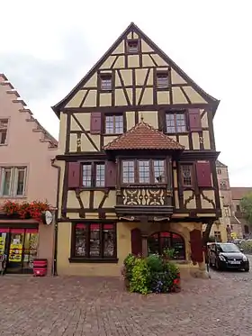 Maison de commerçant (XVIe),1 bis rue du Conseil.