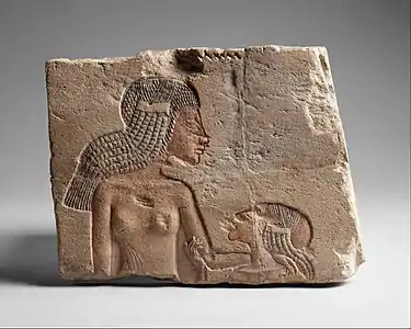 Deux princessesCalcaire peint, H. 21 cm.Metropolitan Museum of Art