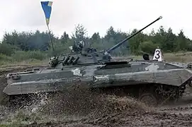 S’entraînant en 2016 à bord d'un BMP-2.