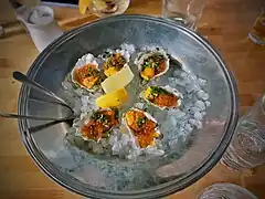 avec des huîtres