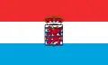 Variation du drapeau, superposant le blason provincial sur le drapeau du Grand-duché.