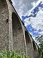 Deux grimpeurs sur les arches du Viaduc des Fauvettes, photo prise par Magda.