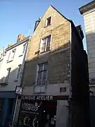 137 rue Colbert