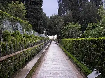 Allée des Cent Fontaines
