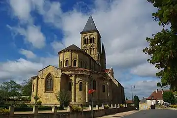 Vue générale de l'église.