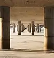 Sous le pont.
