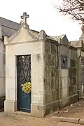 Caveau de Léon Bureau.