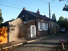 Une des maisons.