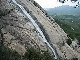 Chutes d'eau de Suyangsan.