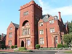 Bâtiment principal (Watts Hall)