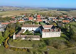 Le château de Weyerburg, Autriche, à ce jour résidence des comtes de Schönborn-Buchheim.