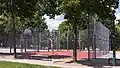 Terrain de basketball.