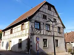 Ancien relais de poste (XVIIe&nbsp;siècle),44 rue Principale.