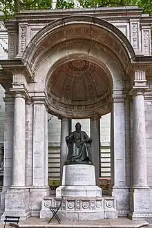 Statue de William Cullen Bryant dans le parc.