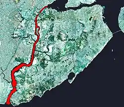 Image satellite de l'Arthur Kill en surbrillance.