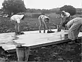 Construction du kibboutz en 1948