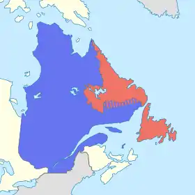 La frontière entre le Québec et Terre-Neuve-et-Labrador. En rouge, Terre-Neuve-et-Labrador, en bleu, le Québec. Le territoire situé entre le 52e parallèle et la ligne de partage des eaux est revendiqué par les deux provinces et fait l'objet d'un conflit.